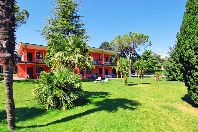 Residence Oasi Manerba del Garda, Booking, Reviews, Lago di Garda, Lake Garda, Gardasee