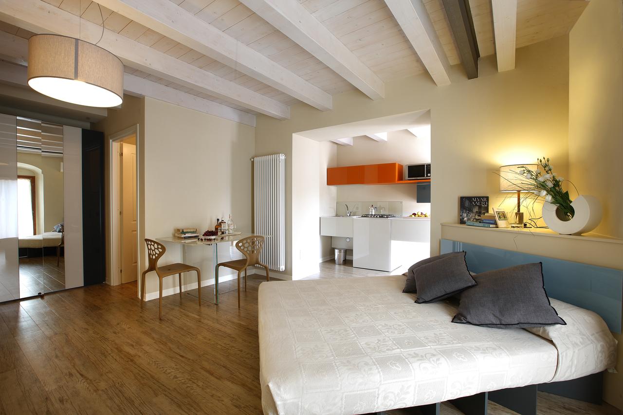 Corte San Luca Apartments, Booking, Reviews, Lago di Garda, Lake Garda, Gardasee
