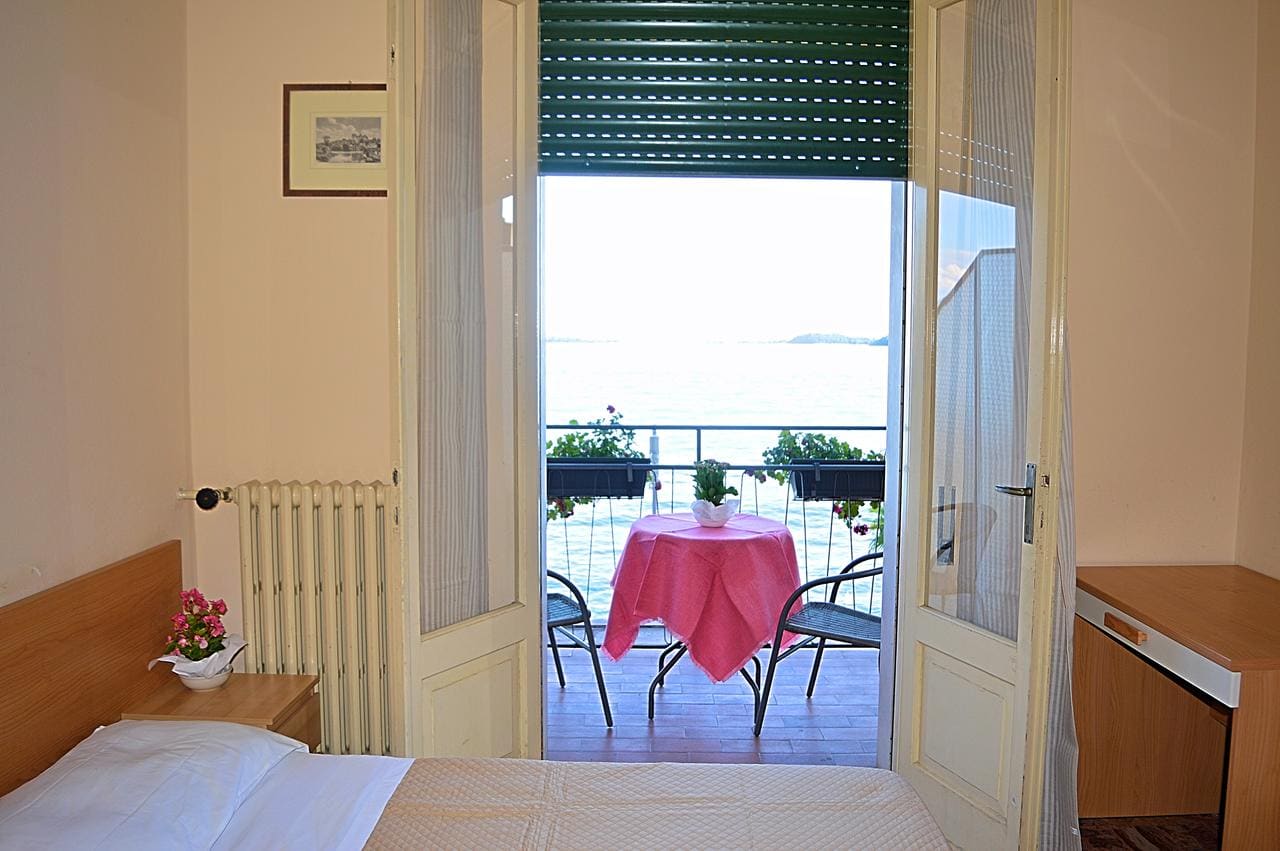 Hotel Diana, Booking, Reviews, Lago di Garda, Lake Garda, Gardasee