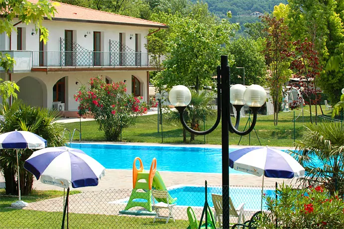 Camping Rolli Manerba del Garda, booking, anmeldelser, Lago di Garda, Lake Garda, Gardasjøen Camping Rolli Manerba del Garda, Booking, Reviews, Lago di Garda, Lake Garda, Gardasee