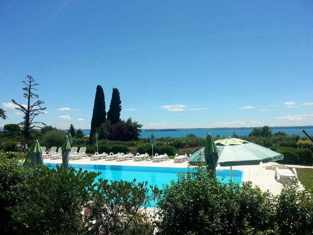 Residence Corte Ferrari Moniga del Garda, Booking, Reviews, Lago di Garda, Lake Garda, Gardasee