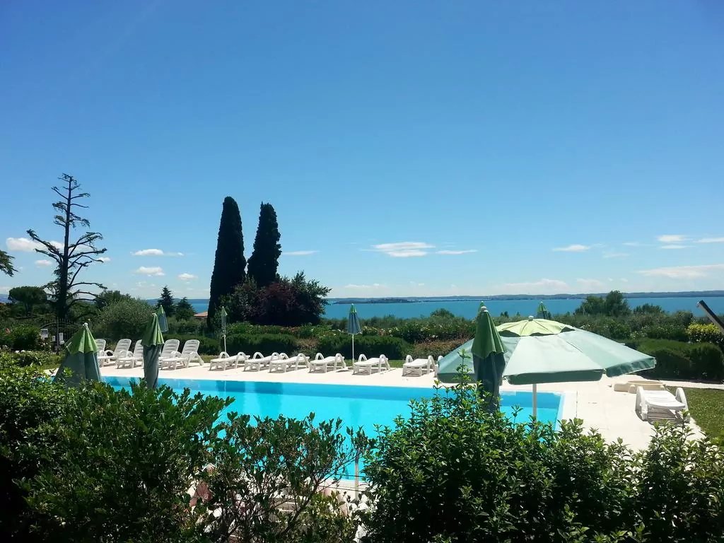 Residence Corte Ferrari Moniga del Garda, Booking, Reviews, Lago di Garda, Lake Garda, Gardasee Residence Corte Ferrari Moniga del Garda, Booking, Reviews, Lago di Garda, Lake Garda, Gardasee