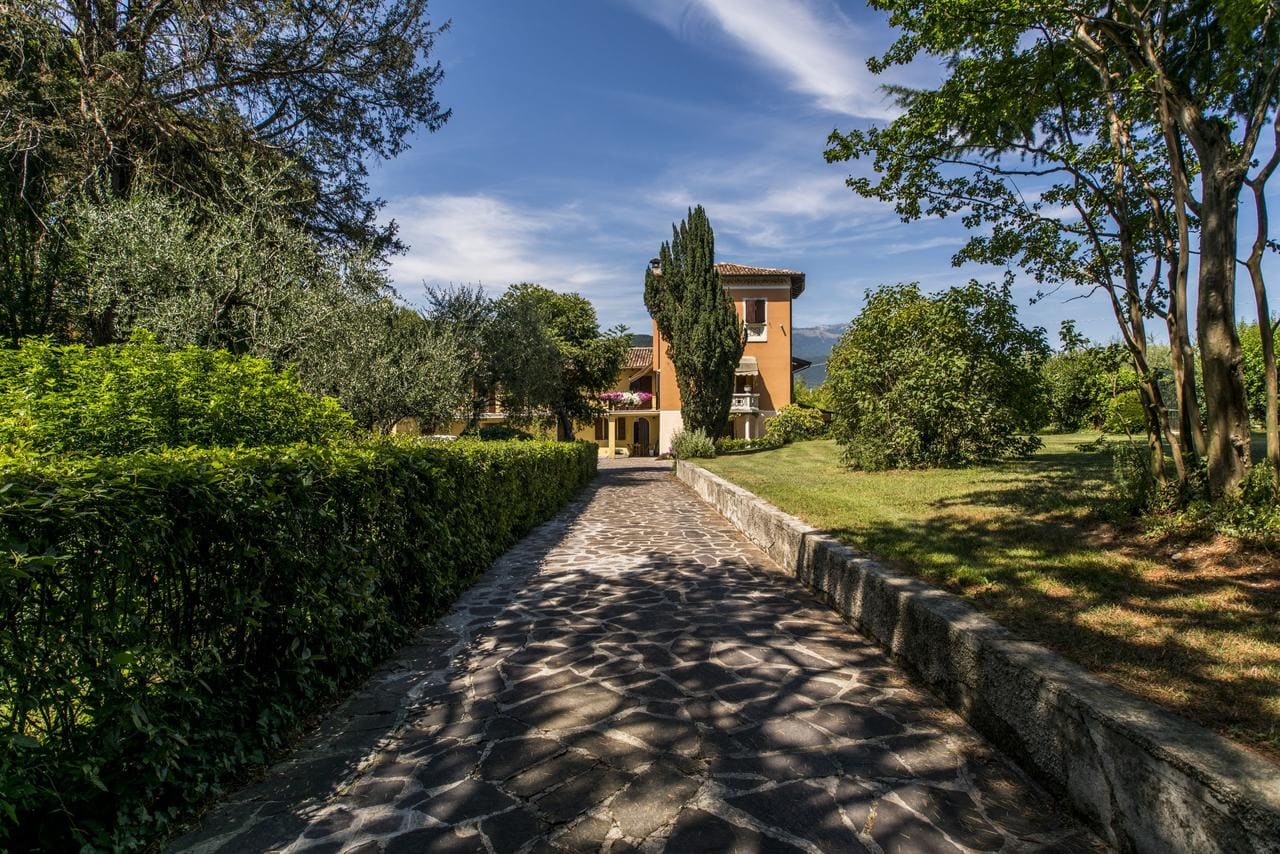 Cascina La Scala Salo Lac De Garde Gardalake Com