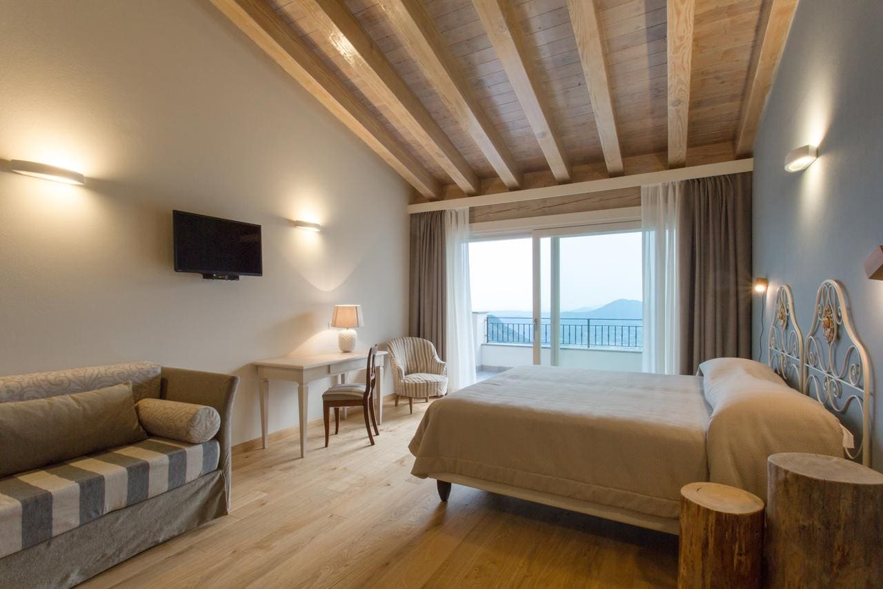 Il Bagnolo Eco Lodge, Booking, Reviews, Lago di Garda, Lake Garda, Gardasee