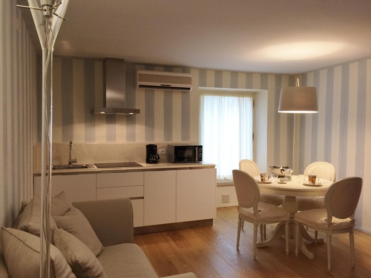 Rambaldi Apartments 3 Standard, Booking, Reviews, Lago di Garda, Lake Garda, Gardasee