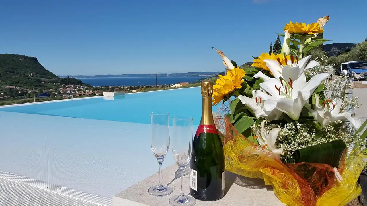 Relais Villa Olivi, Booking, Reviews, Lago di Garda, Lake Garda, Gardasee Relais Villa Olivi, Booking, Reviews, Lago di Garda, Lake Garda, Gardasee