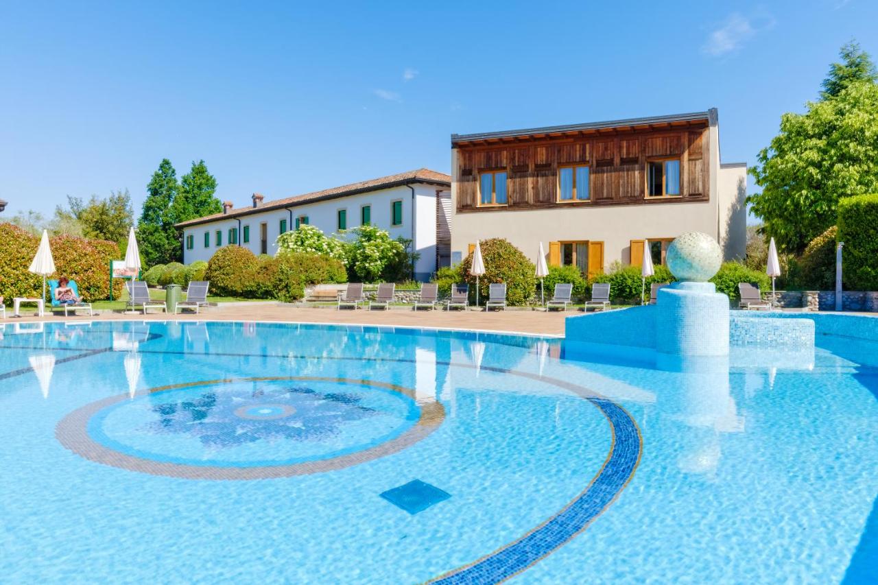 Active Hotel Paradiso - 4 star hotel in Peschiera del Garda Lake Garda