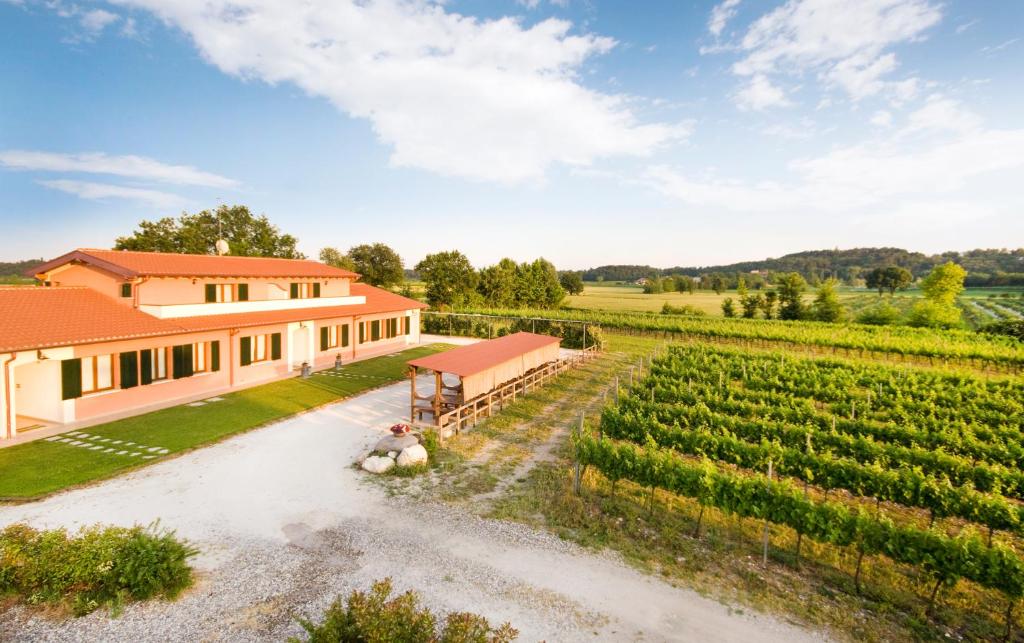 Agriturismo Cascina Roveri - farm holidays in Monzambano Lake Garda
