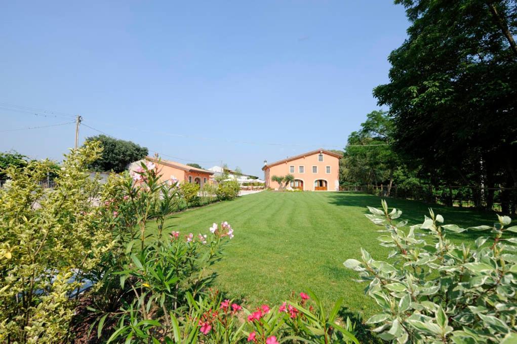 Agriturismo Corte Morandini - farm holidays in Valeggio sul Mincio Lake Garda