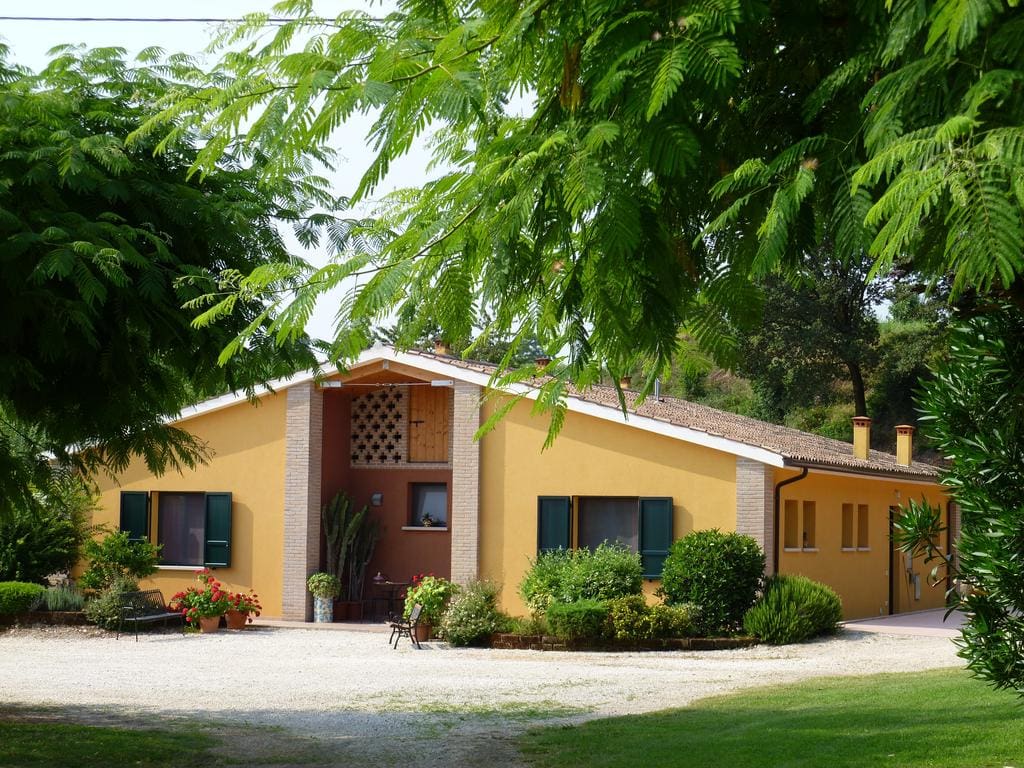 Agriturismo Dondino - farm holidays in Cavriana Lake Garda
