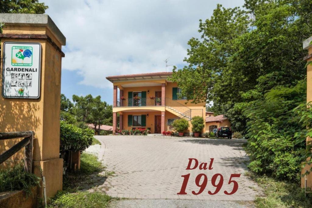 Agriturismo Gardenali - farm holidays in Volta Mantovana Lake Garda