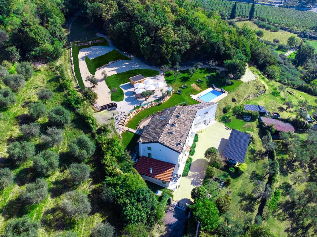 Agriturismo Maison 1933 - bed and breakfast in Caprino Veronese Lake Garda