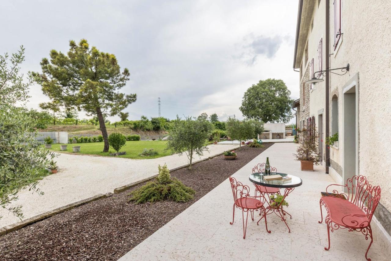 Country Agritur Tenuta Corte Tese 2 - hotels in Sona Lake Garda