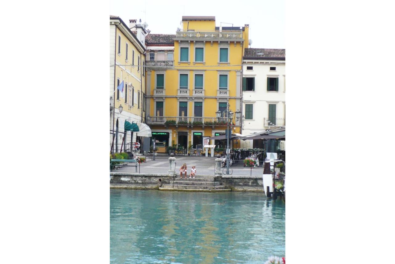 Aparthotel All'Orologio - hotels in Peschiera del Garda Lake Garda
