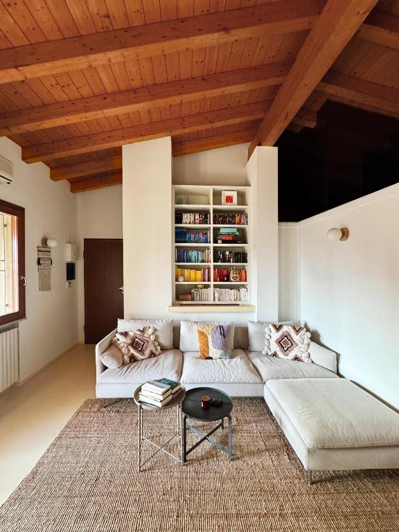 Antica Corte Charming apartment - holiday apartments in San Felice del Benaco Lake Garda