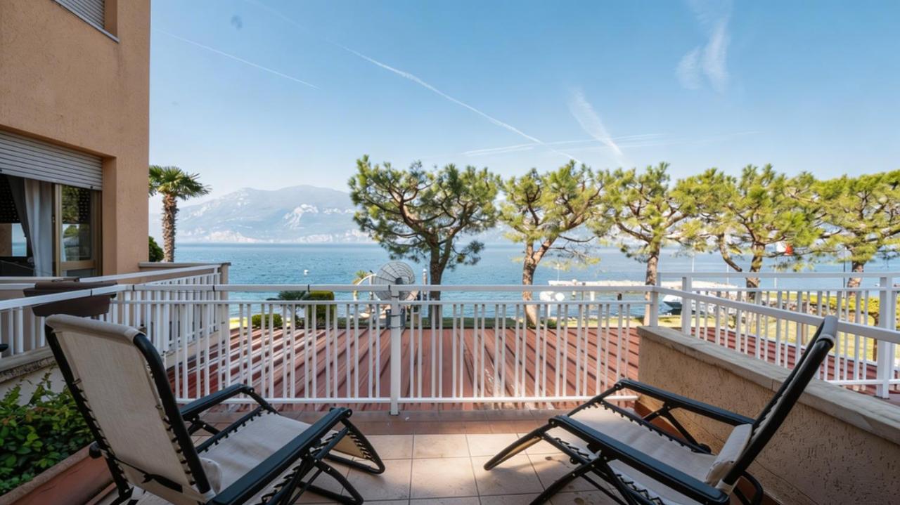 Lake Apartment by GardaDoma - hotels in Brenzone sul Garda Lake Garda