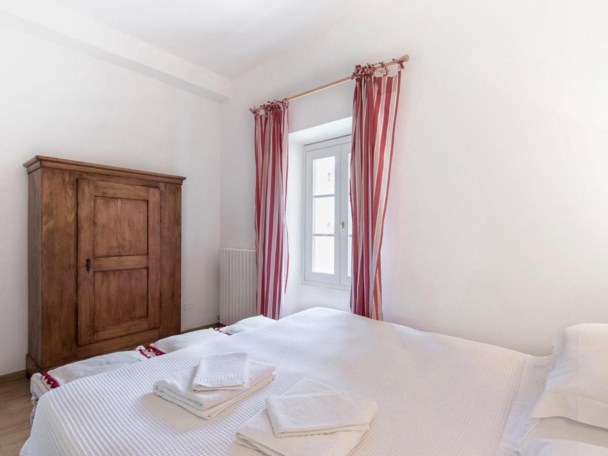 Apartment Tenuta Naiano Raffaello - hotels in Cavaion Veronese Lake Garda