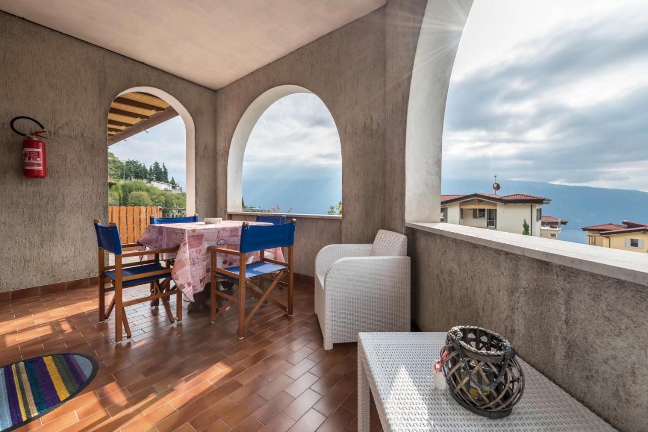 App Ciliegio Casa Demonti - hotels in Tignale Lake Garda