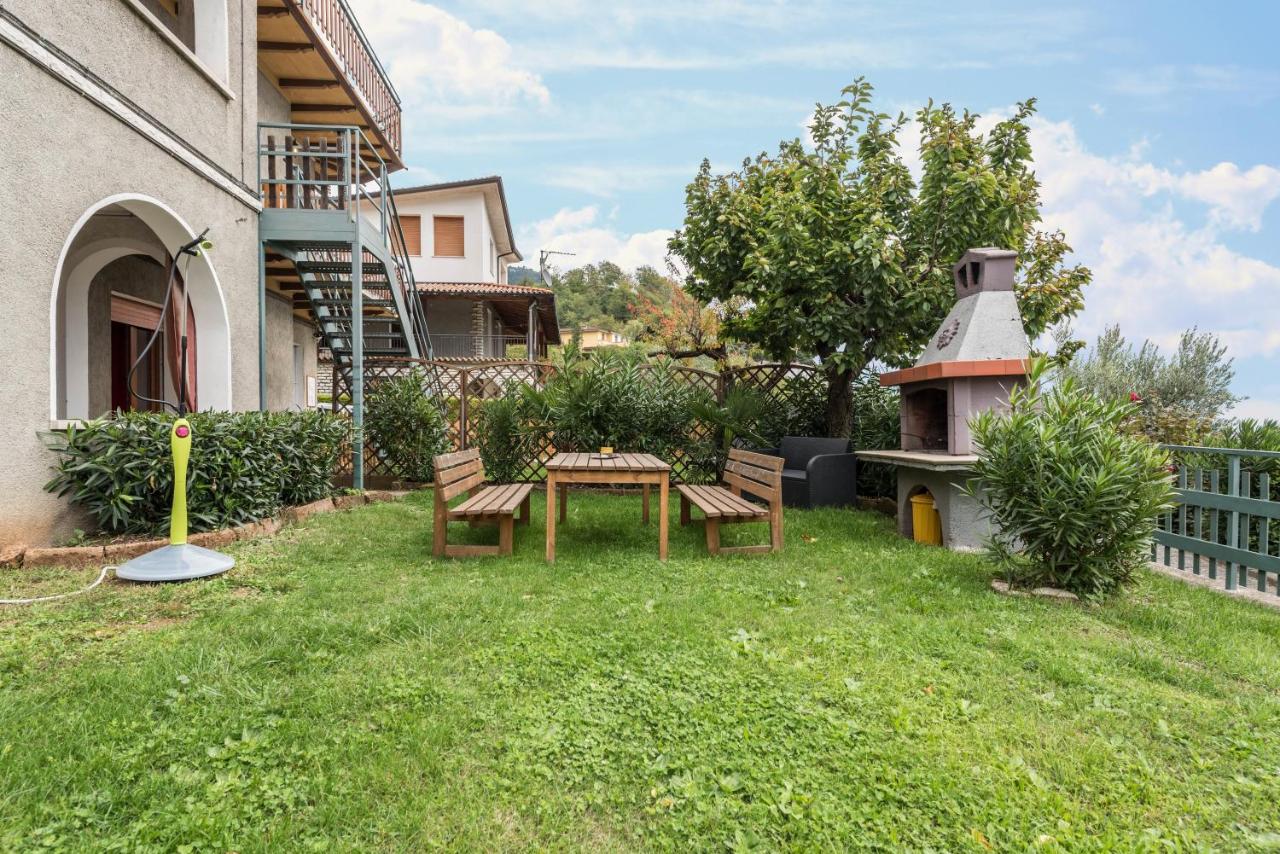 App Oleandro Casa Demonti - hotels in Tignale Lake Garda