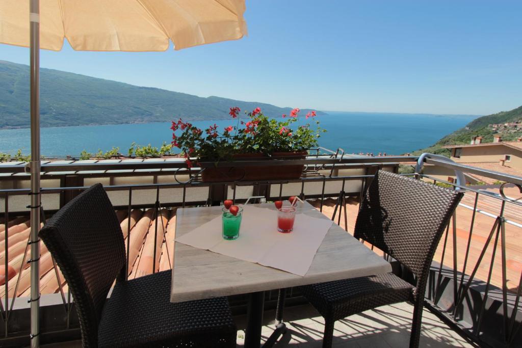 Al Terrazzo Apartments - Ruculì Hospitality - holiday apartments in Tignale Lake Garda