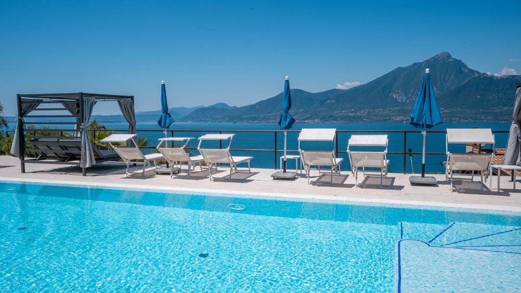 Appartamenti Cavriè - accommodation in Torri del Benaco Lake Garda