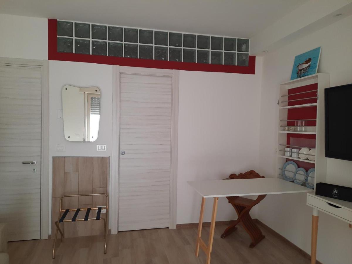 ADG Emilia 10 Appartamenti Del Garda - hotels in Peschiera del Garda Lake Garda