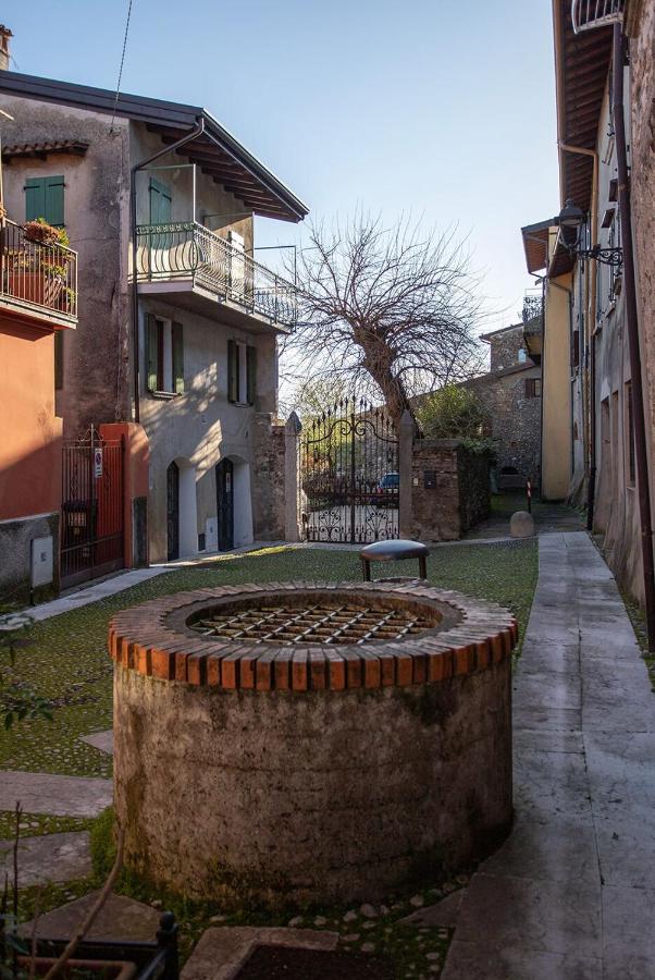 Appartamento Il Pozzo - hotels in San Felice del Benaco Lake Garda