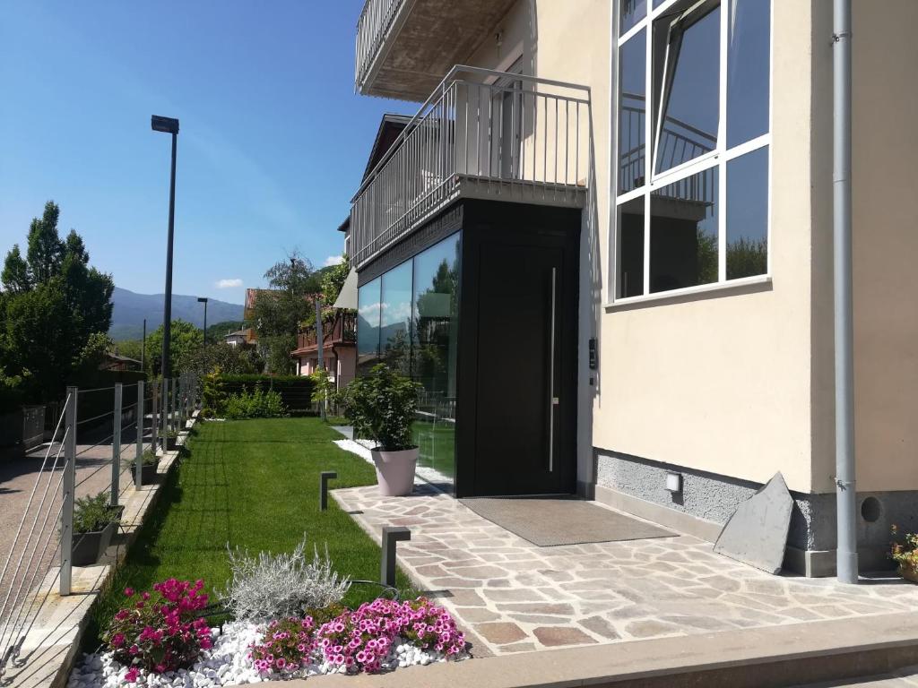 Bed and Breakfast AnnA - bed and breakfast in Isera Lake Garda