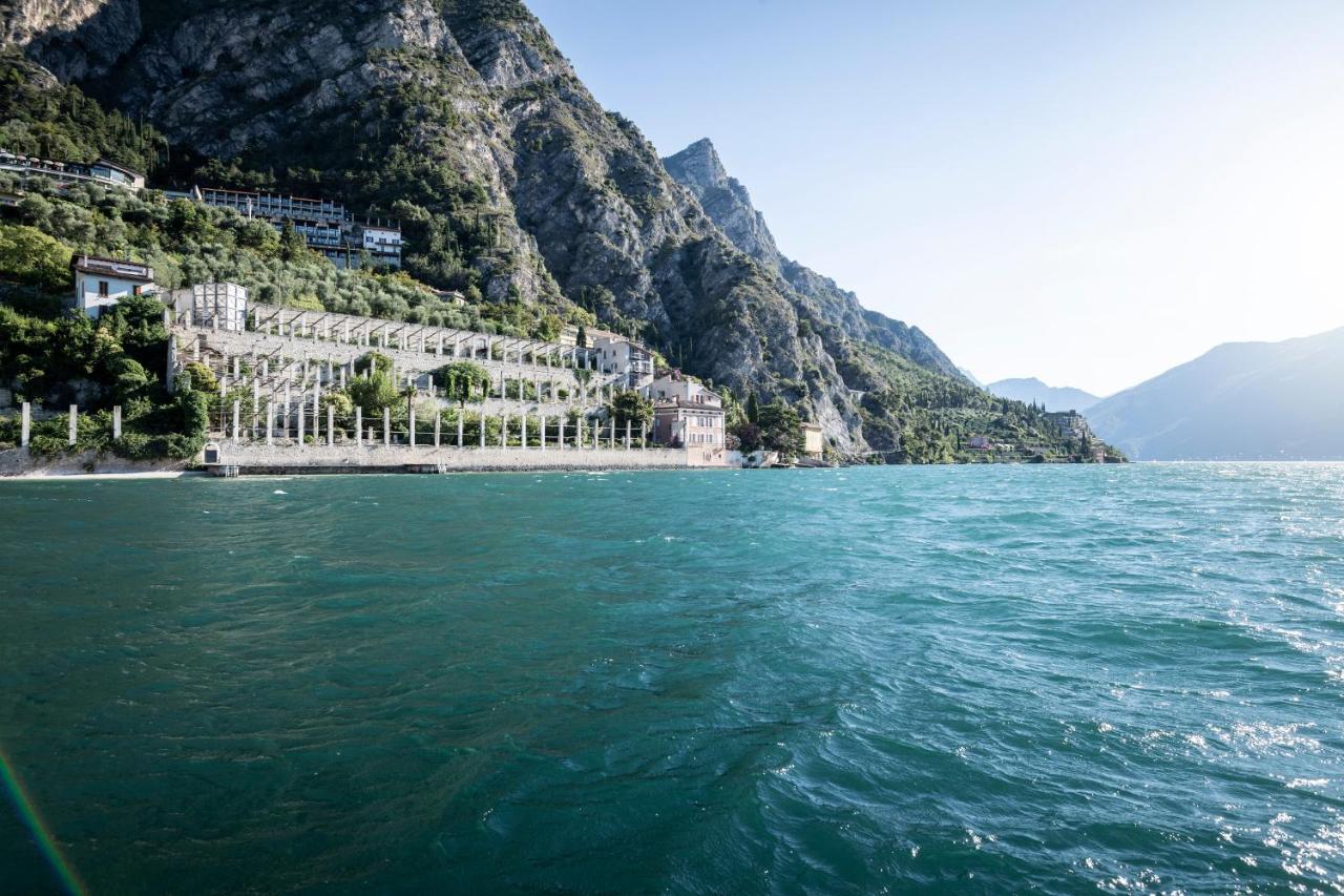 Ca dela Nua front lake - hotels in Limone sul Garda Lake Garda