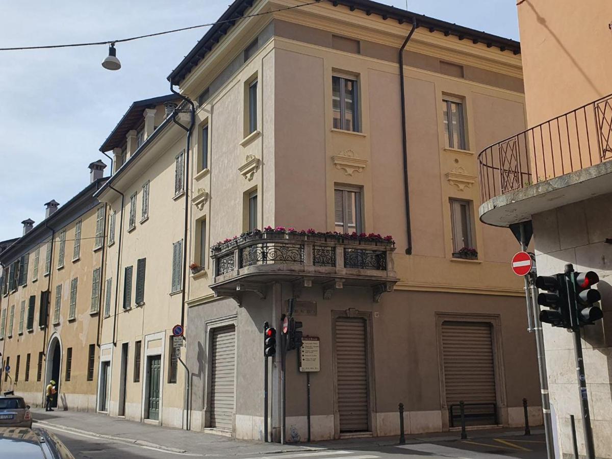 Cavallerizza flat - hotels in Brescia Lake Garda