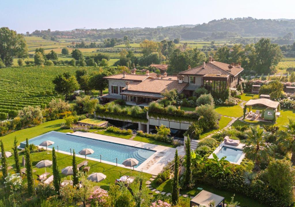 Conti Thun Wine Resort - accommodation in Puegnago del Garda Lake Garda