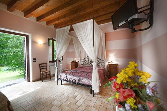 Corte Fattori - farm holidays in Monzambano Lake Garda