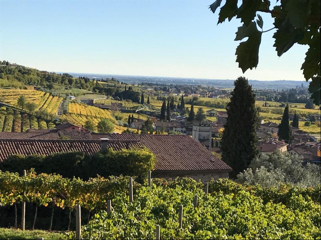 Corte Lavarini - bed and breakfast in Fumane Lake Garda