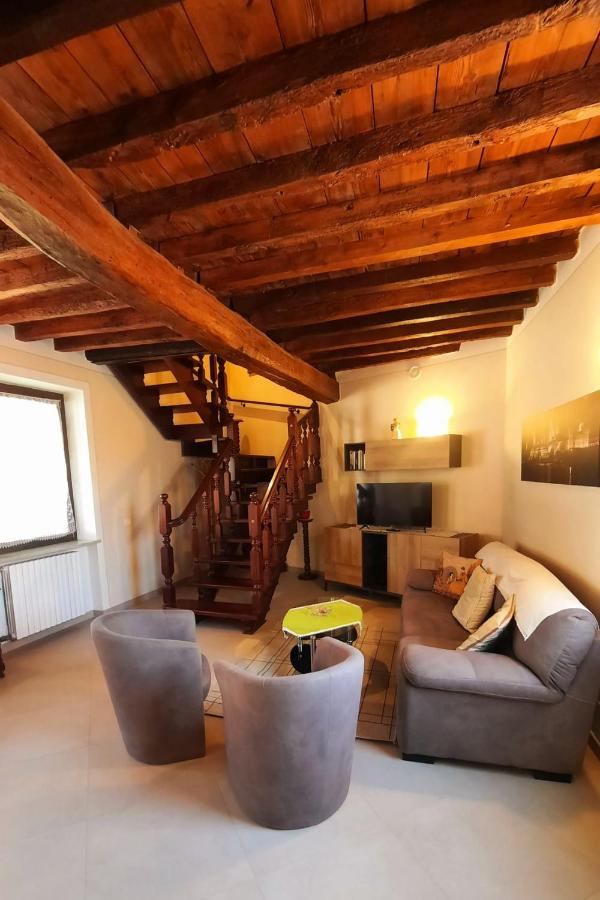 CORTE MORONA - hotels in Marmirolo Lake Garda