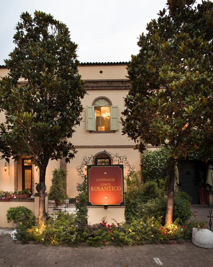 Corte Rosantico - hotels in Sant'Ambrogio di Valpolicella Lake Garda