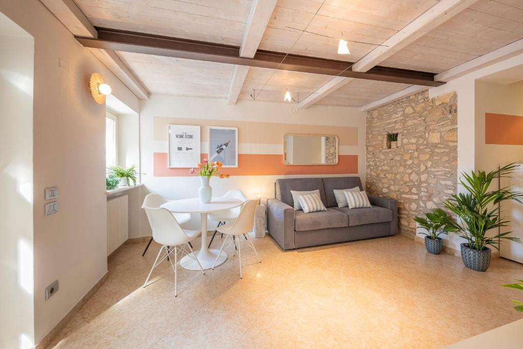 Dimora Valpolicella tra Ulivi e Vigneti - holiday apartments in Fumane Lake Garda
