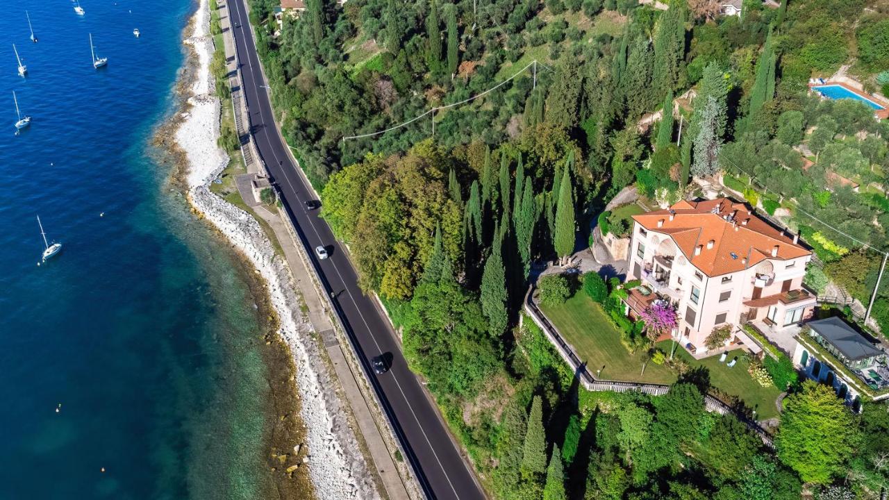 CORAZZA 6&1 - hotels in Torri del Benaco Lake Garda