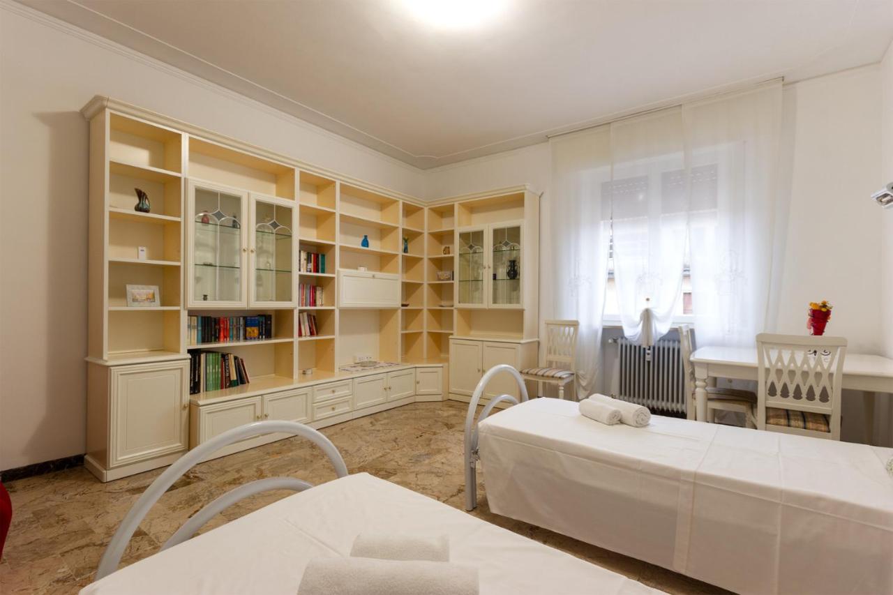 Flower apartment - hotels in Mantova Lake Garda
