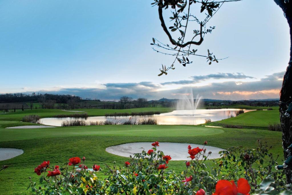 Garda Hotel San Vigilio Golf - 4 star hotels in Pozzolengo Lake Garda