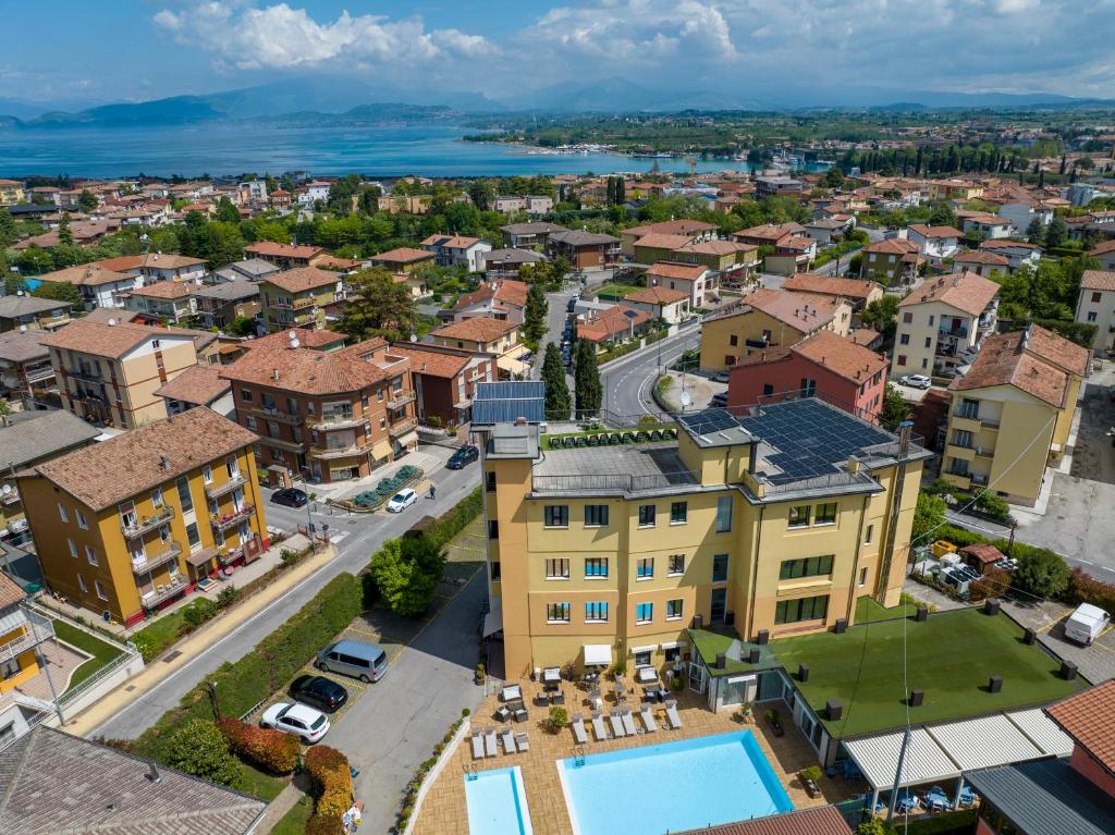 Green Park Hotel - 3 star accommodation in Peschiera del Garda Lake Garda