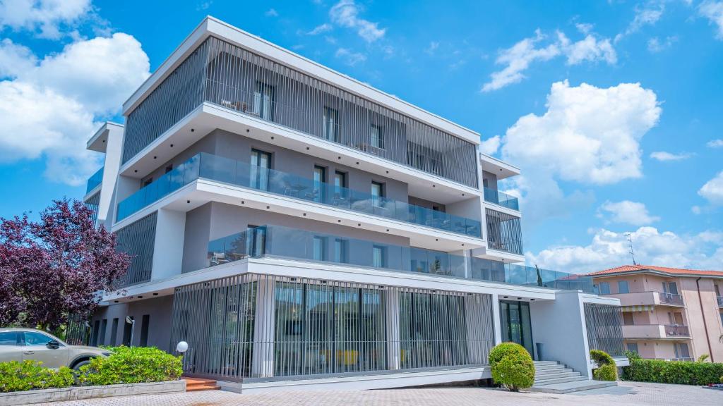 Hotel Bella Peschiera - 3 star accommodation in Peschiera del Garda Lake Garda