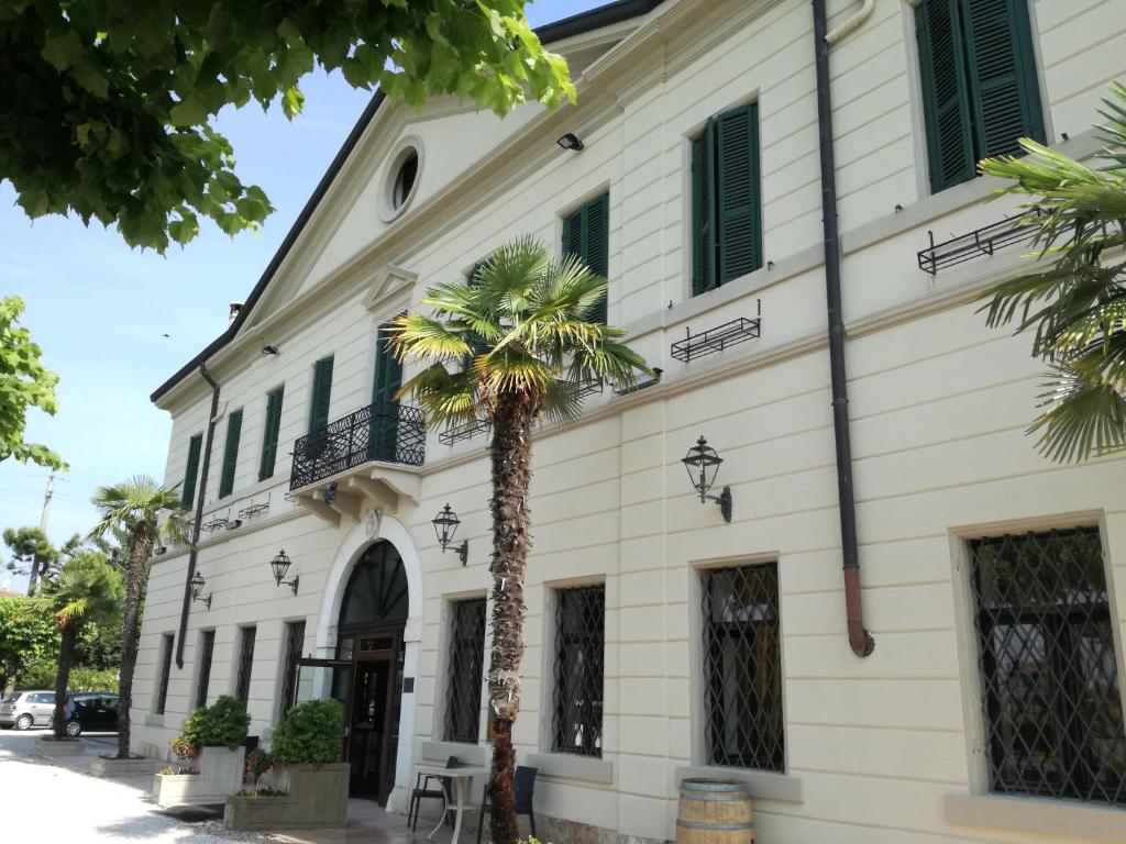 Hotel Dogana - 3 star accommodation in Sirmione Lake Garda