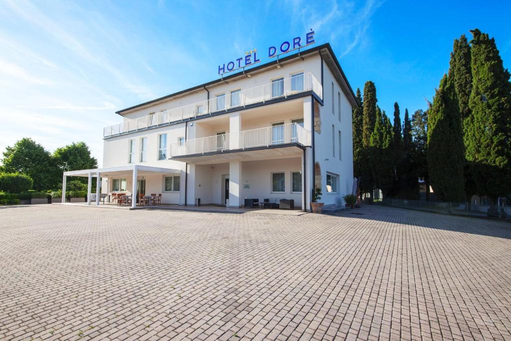 Hotel Dorè - 3 star accommodation in Castelnuovo del Garda Lake Garda