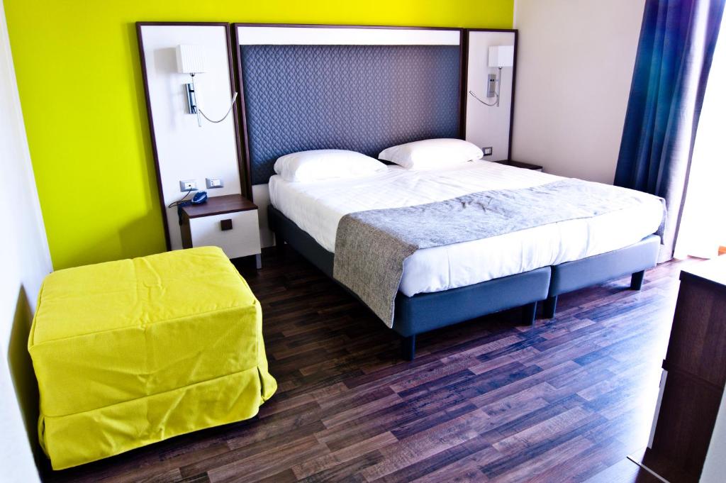 Hotel Gasparina - 3 star accommodation in Castelnuovo del Garda Lake Garda