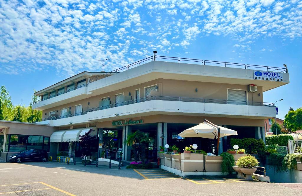 Hotel La Bussola - 3 star accommodation in Padenghe sul Garda Lake Garda