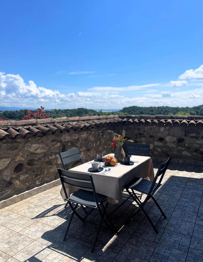 Borgo Alba apartments - hotels in Polpenazze del Garda Lake Garda