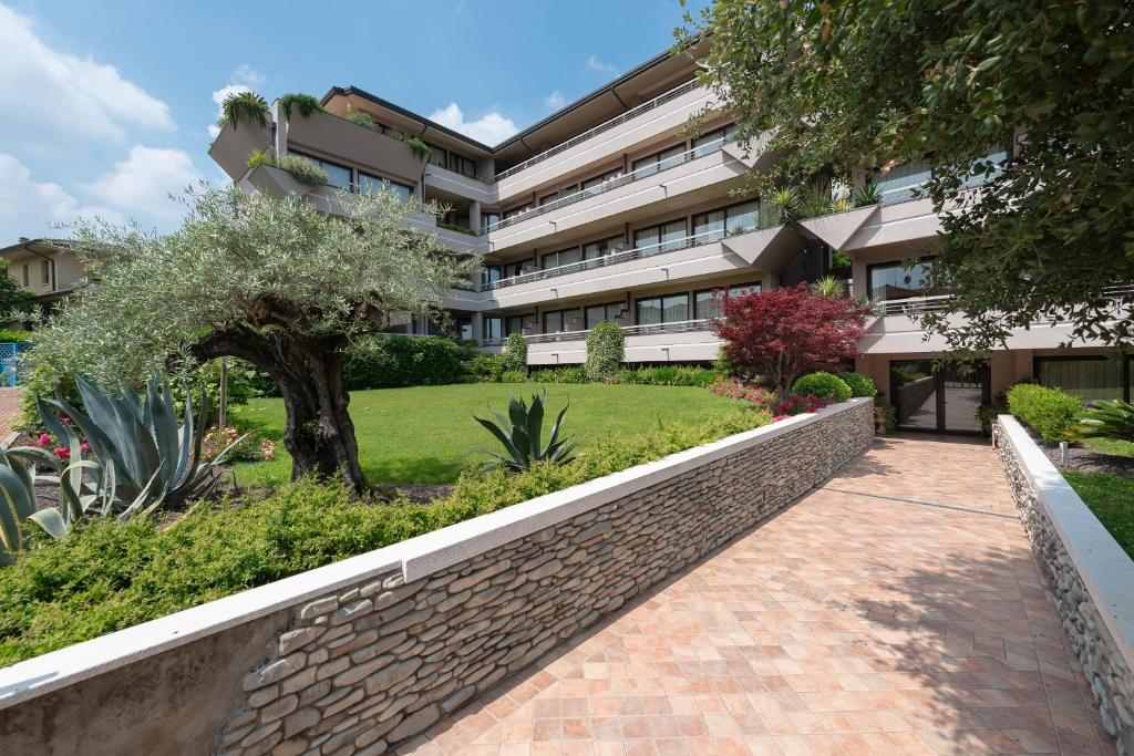 Il Sogno Apartments - hotels in Desenzano del Garda Lake Garda