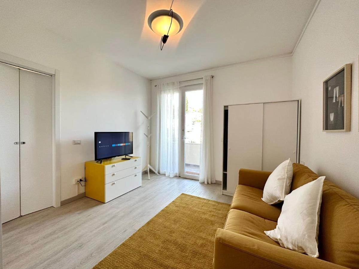 Itala 's Home - hotels in Manerba del Garda Lake Garda