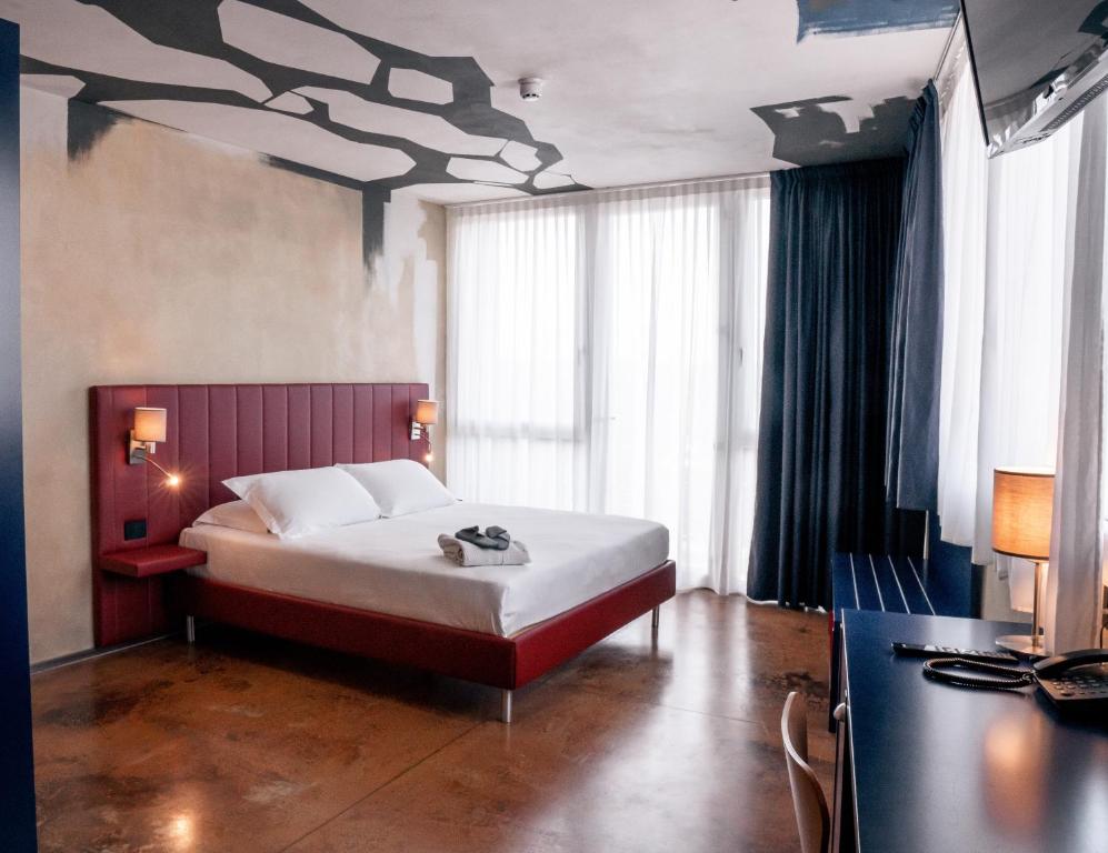 K Modern Hotel - 3 star accommodation in Peschiera del Garda Lake Garda