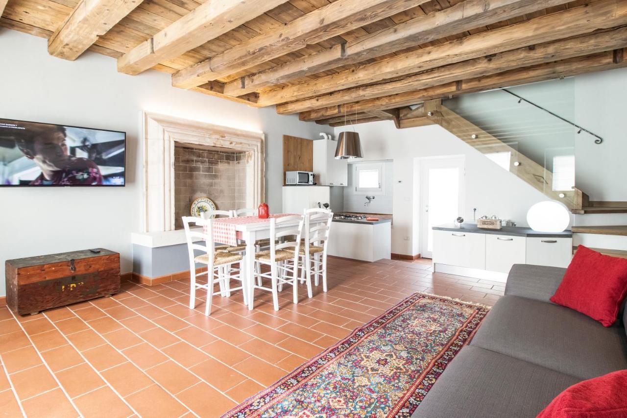 Bossema Luxury Countryhouse - hotels in Cavaion Veronese Lake Garda